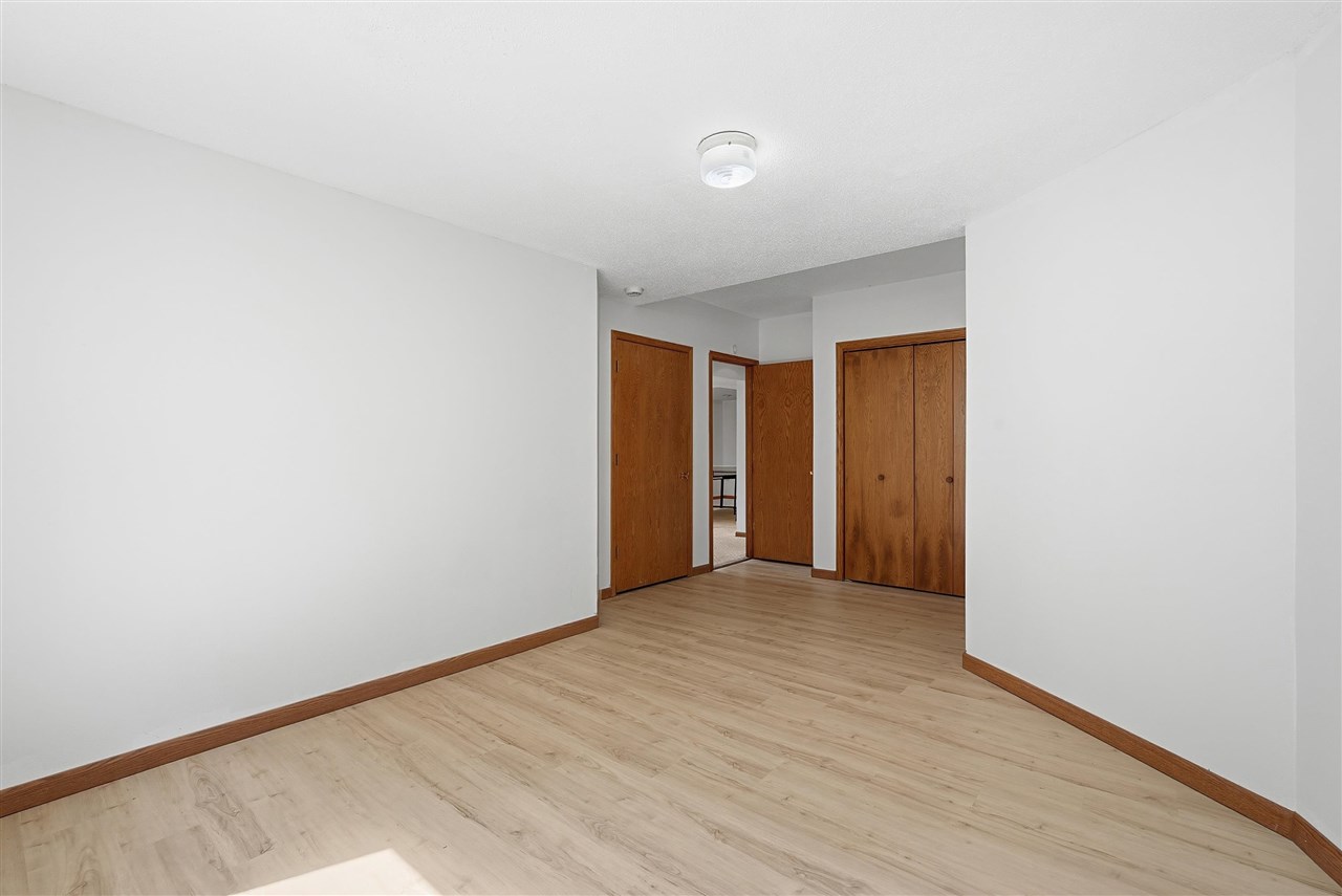 1935 Flanigan Court Iowa City IA 52246