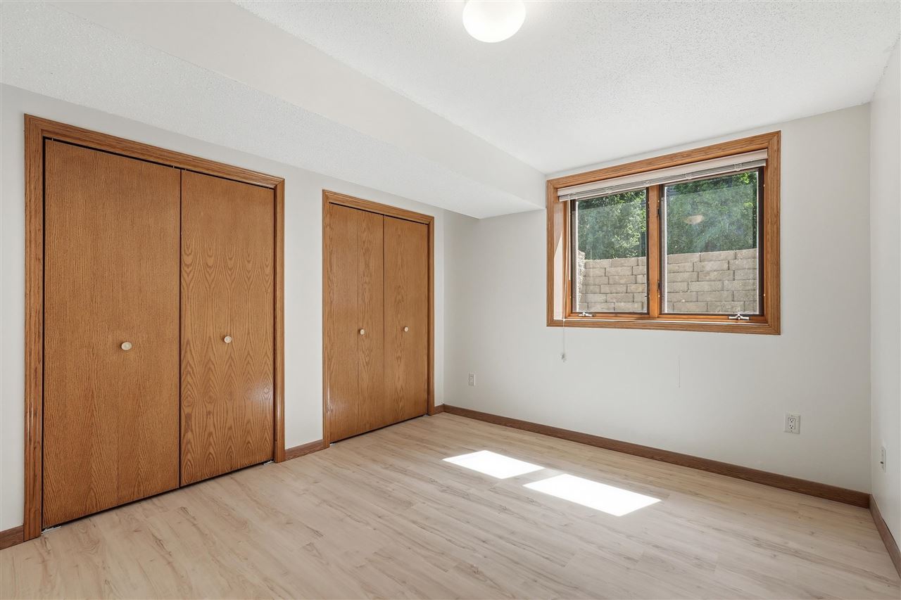 1935 Flanigan Court Iowa City IA 52246