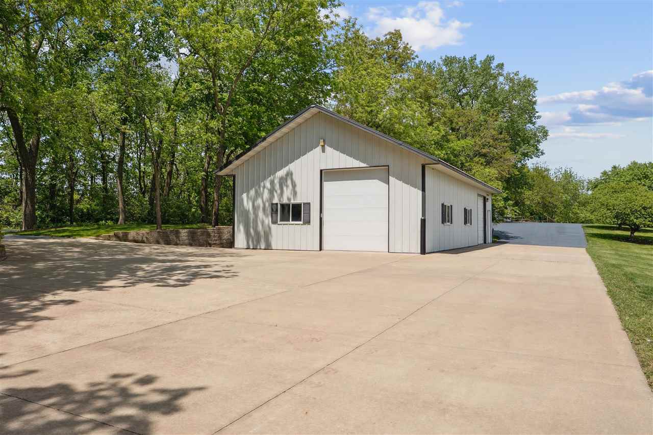 2545 F52 Trail Parnell IA 52325