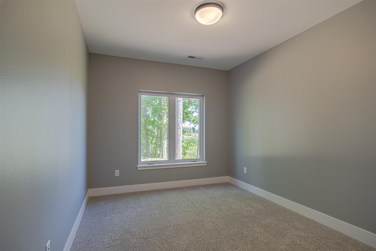 3067 Ridgeview Circle Coralville IA 52241