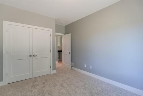 3067 Ridgeview Circle Coralville IA 52241