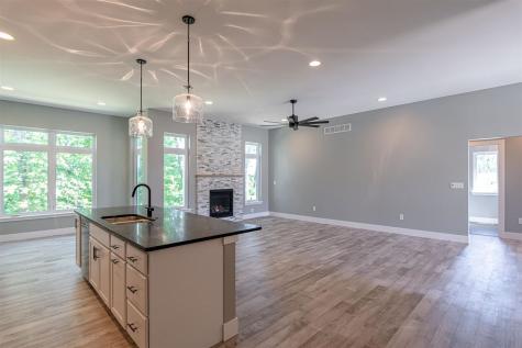 3067 Ridgeview Circle Coralville IA 52241
