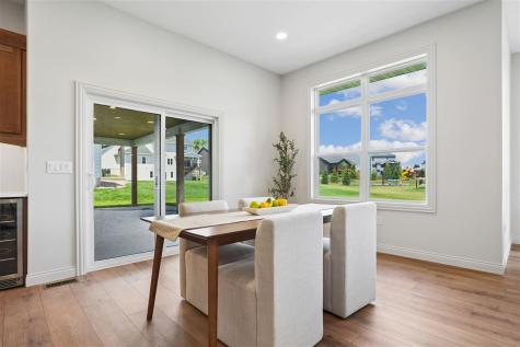 702 Lakeview Court Tiffin IA 52340