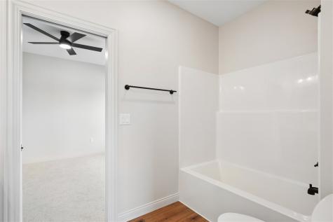702 Lakeview Court Tiffin IA 52340