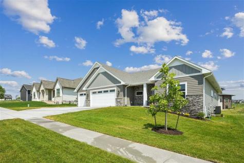 702 Lakeview Court Tiffin IA 52340