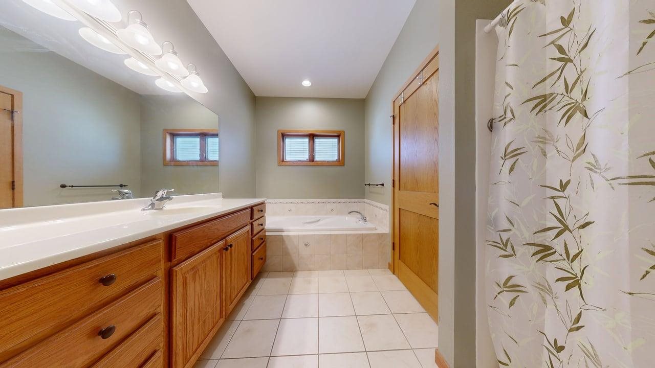 3458 Killarney Road Iowa City IA 52246