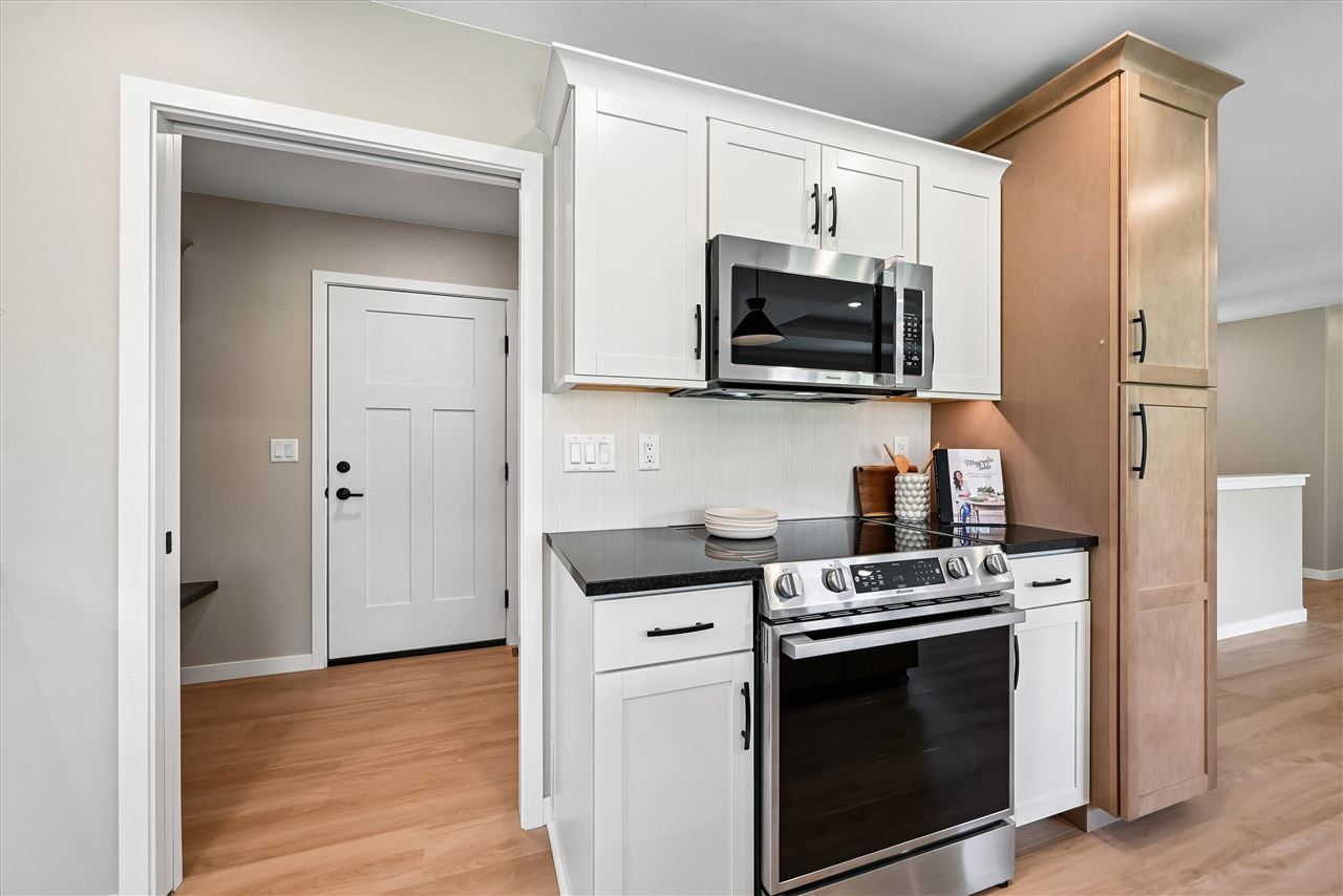 104 5th Ave Court Coggon IA 52218