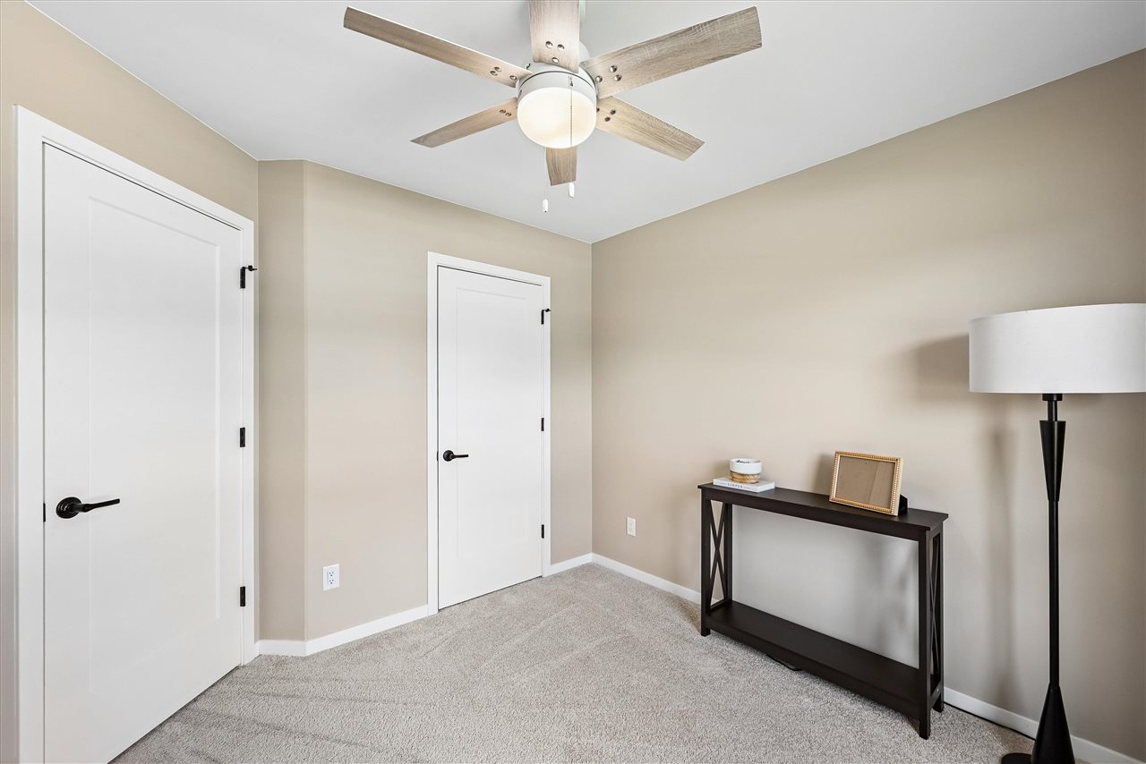 104 5th Ave Court Coggon IA 52218