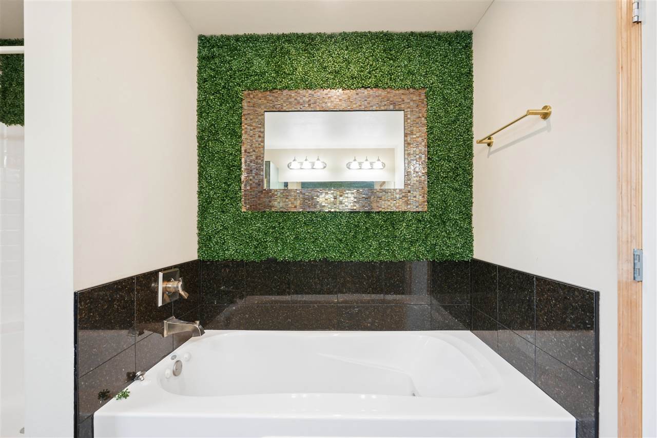 1721 12th Avenue Coralville IA 52241