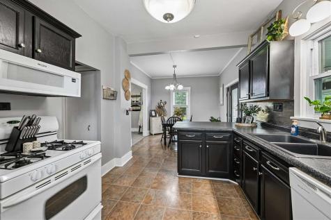 2700 3rd Avenue Marion IA 52302