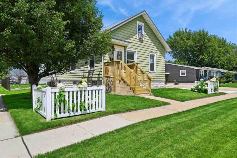 2700 3rd Avenue Marion IA 52302