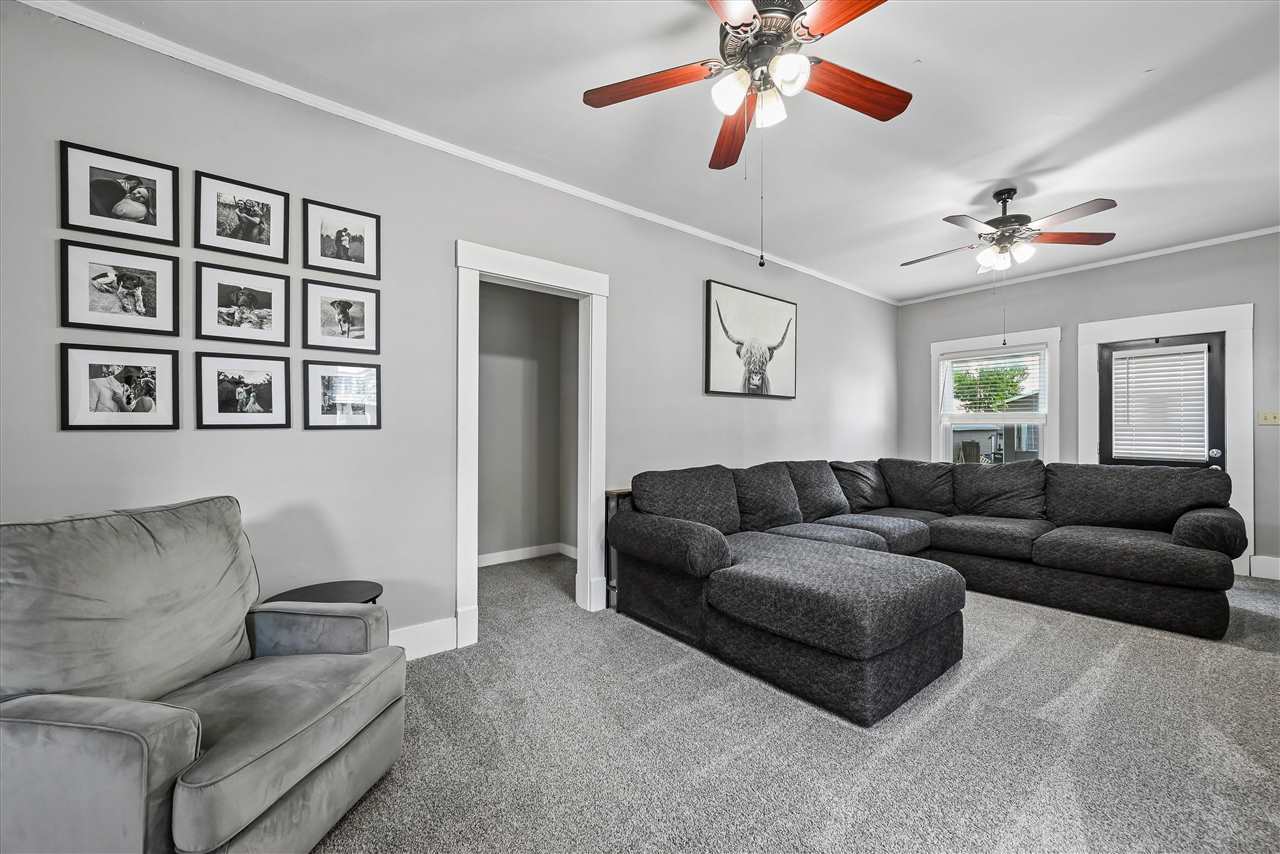 2700 3rd Avenue Marion IA 52302