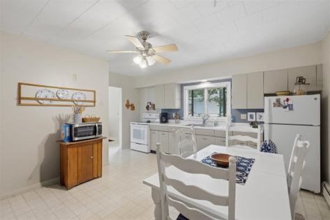 120 N Knisel Street Riverside IA 52327