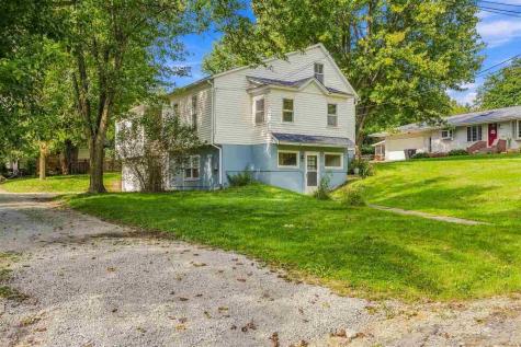 120 N Knisel Street Riverside IA 52327