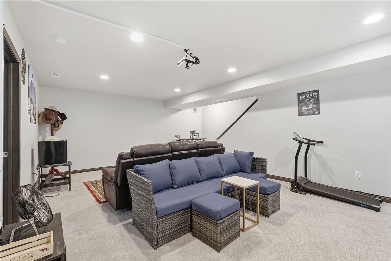 242 Elderberry Street Tiffin IA 52340