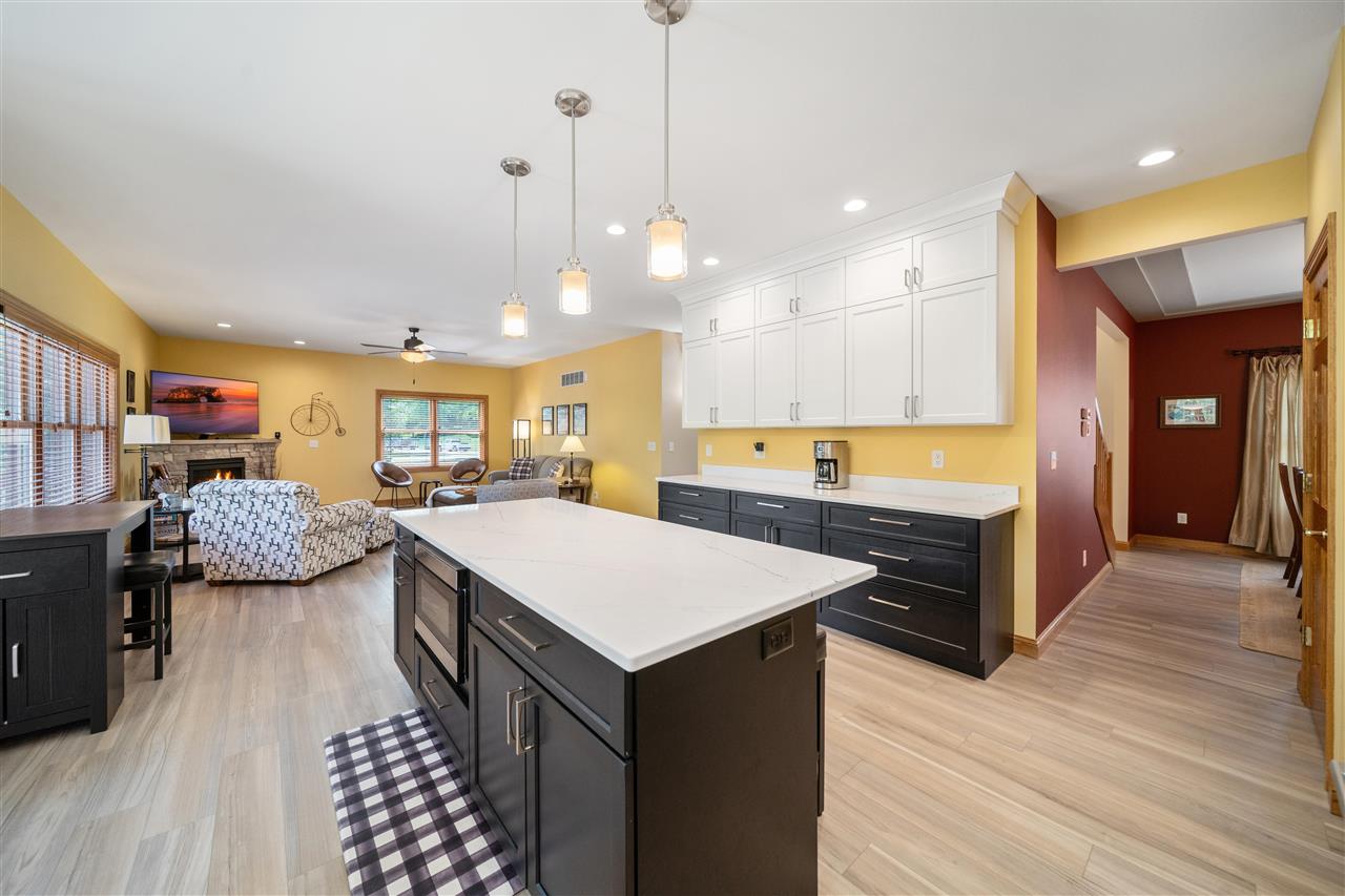 2221 Brown Deer Road Coralville IA 52241