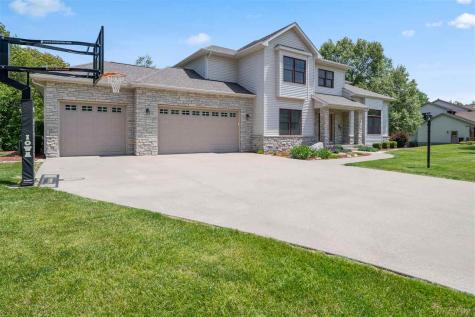 2221 Brown Deer Road Coralville IA 52241