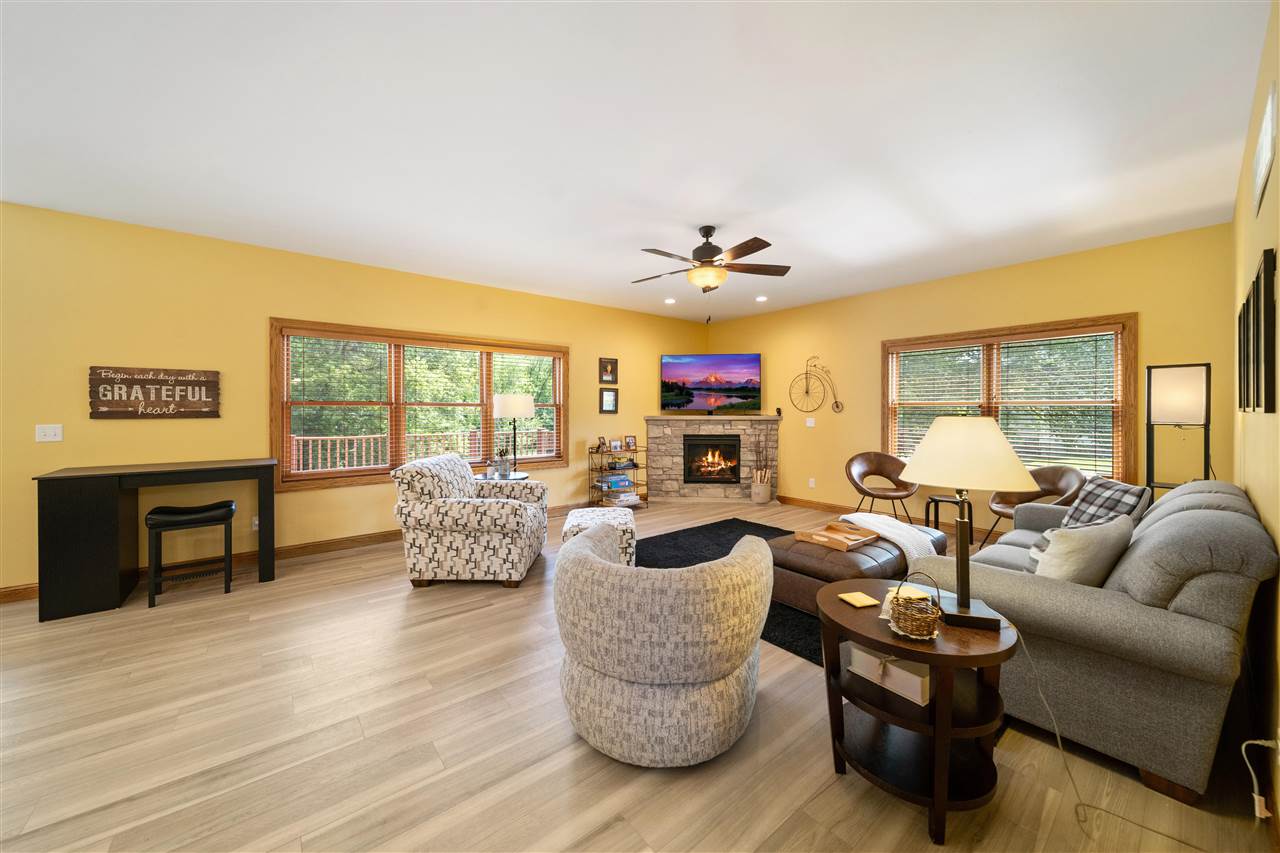 2221 Brown Deer Road Coralville IA 52241