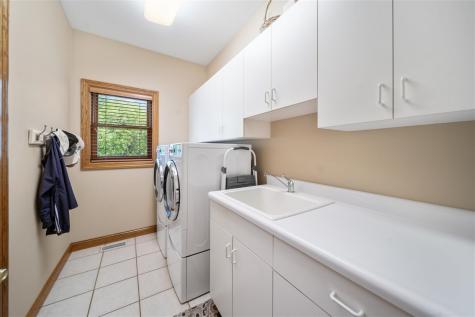 2221 Brown Deer Road Coralville IA 52241