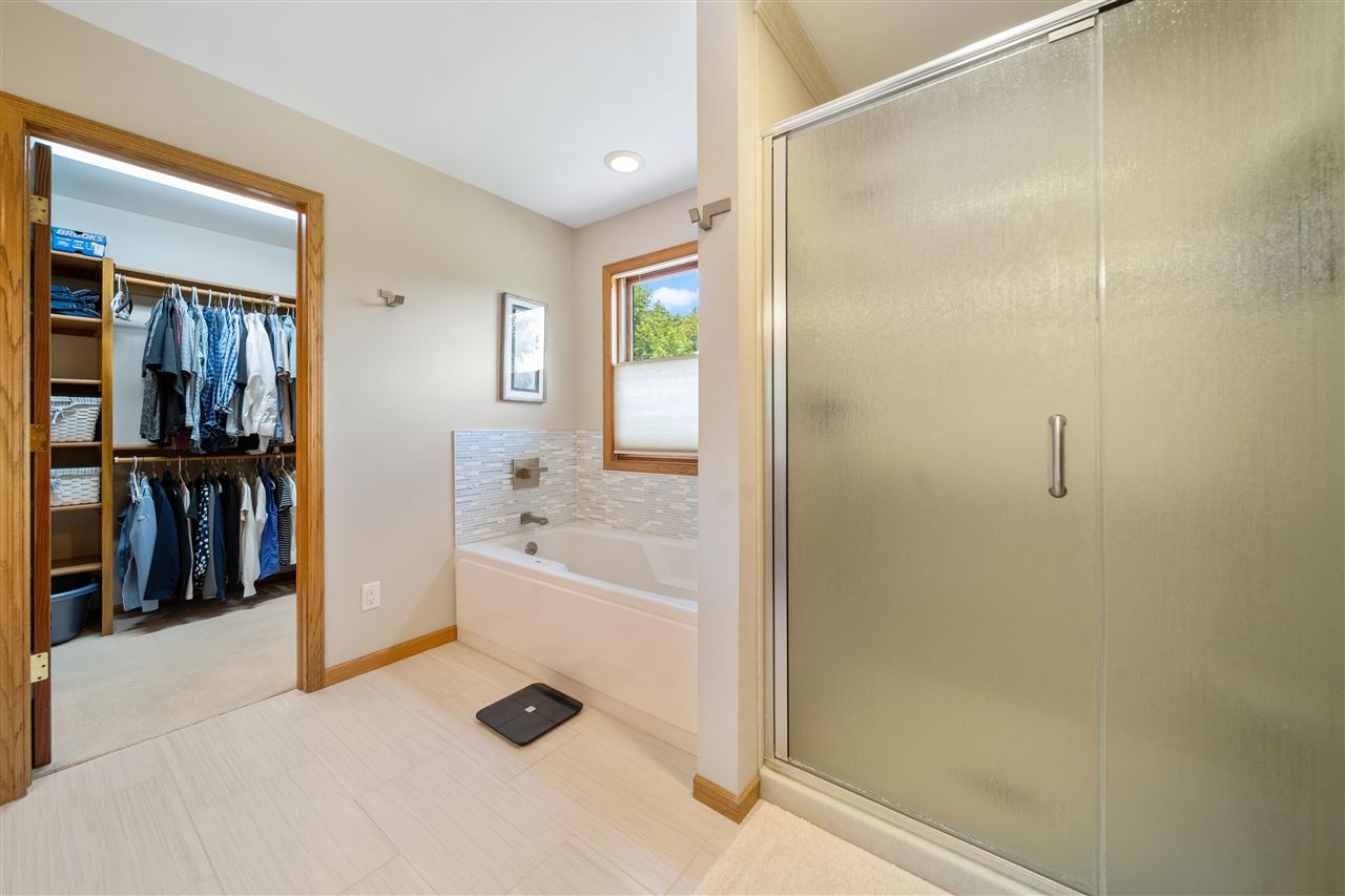 2221 Brown Deer Road Coralville IA 52241