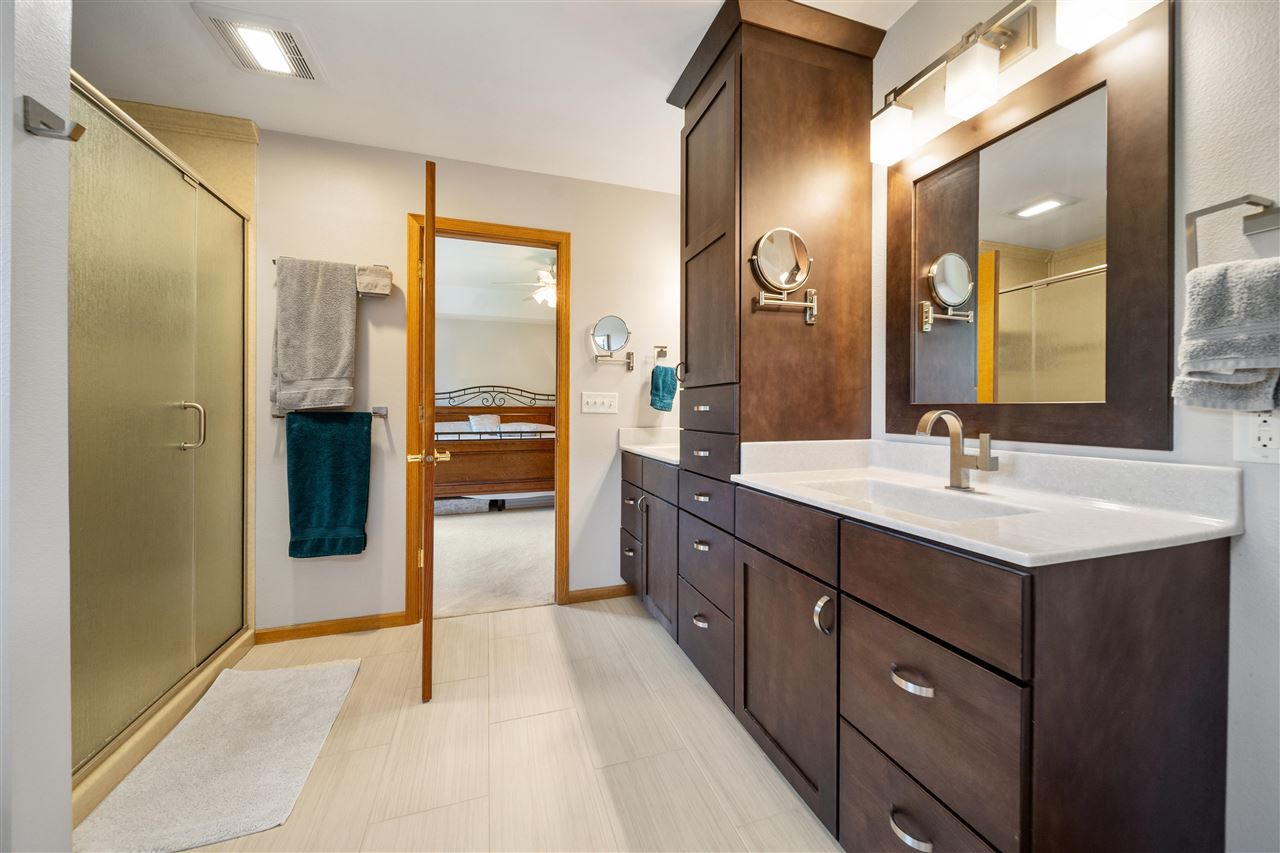 2221 Brown Deer Road Coralville IA 52241