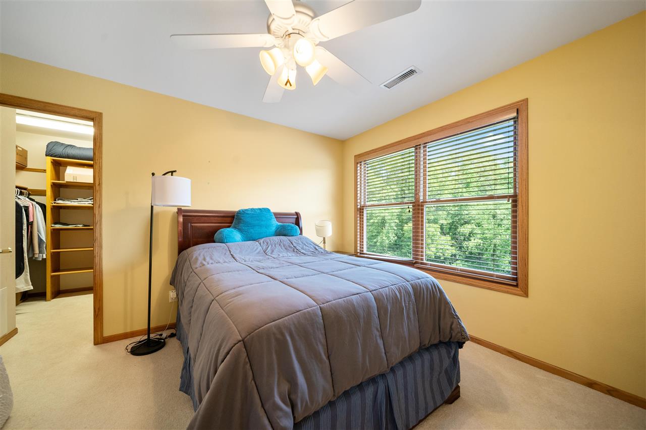 2221 Brown Deer Road Coralville IA 52241
