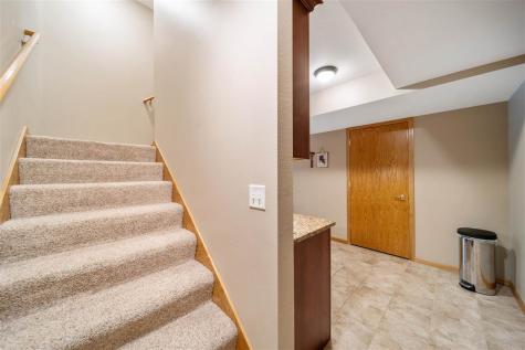 2221 Brown Deer Road Coralville IA 52241