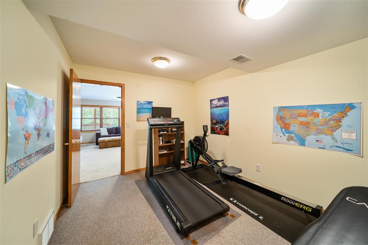 2221 Brown Deer Road Coralville IA 52241