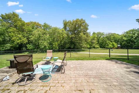 2221 Brown Deer Road Coralville IA 52241