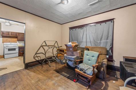 715 SW 1st Street Other IA 50525