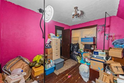 715 SW 1st Street Other IA 50525