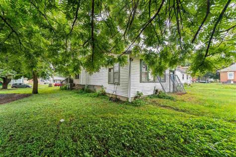 715 SW 1st Street Other IA 50525