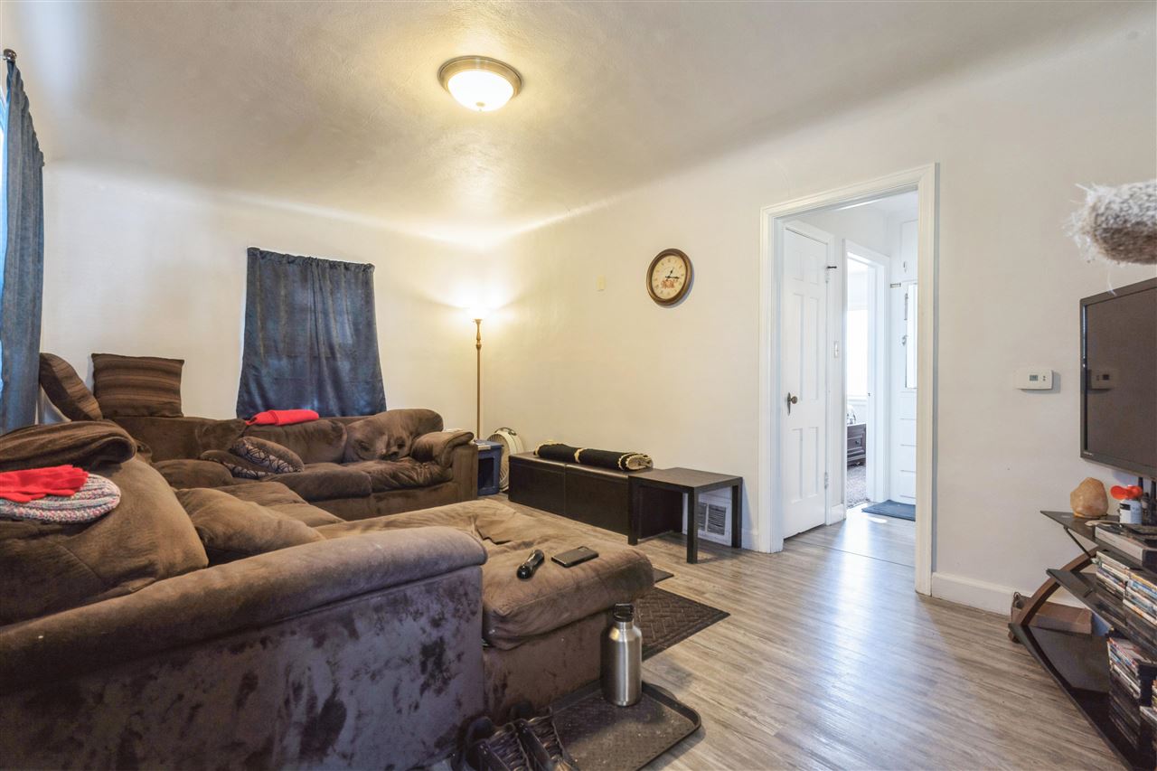 3718 C Avenue NE Cedar Rapids IA 52402