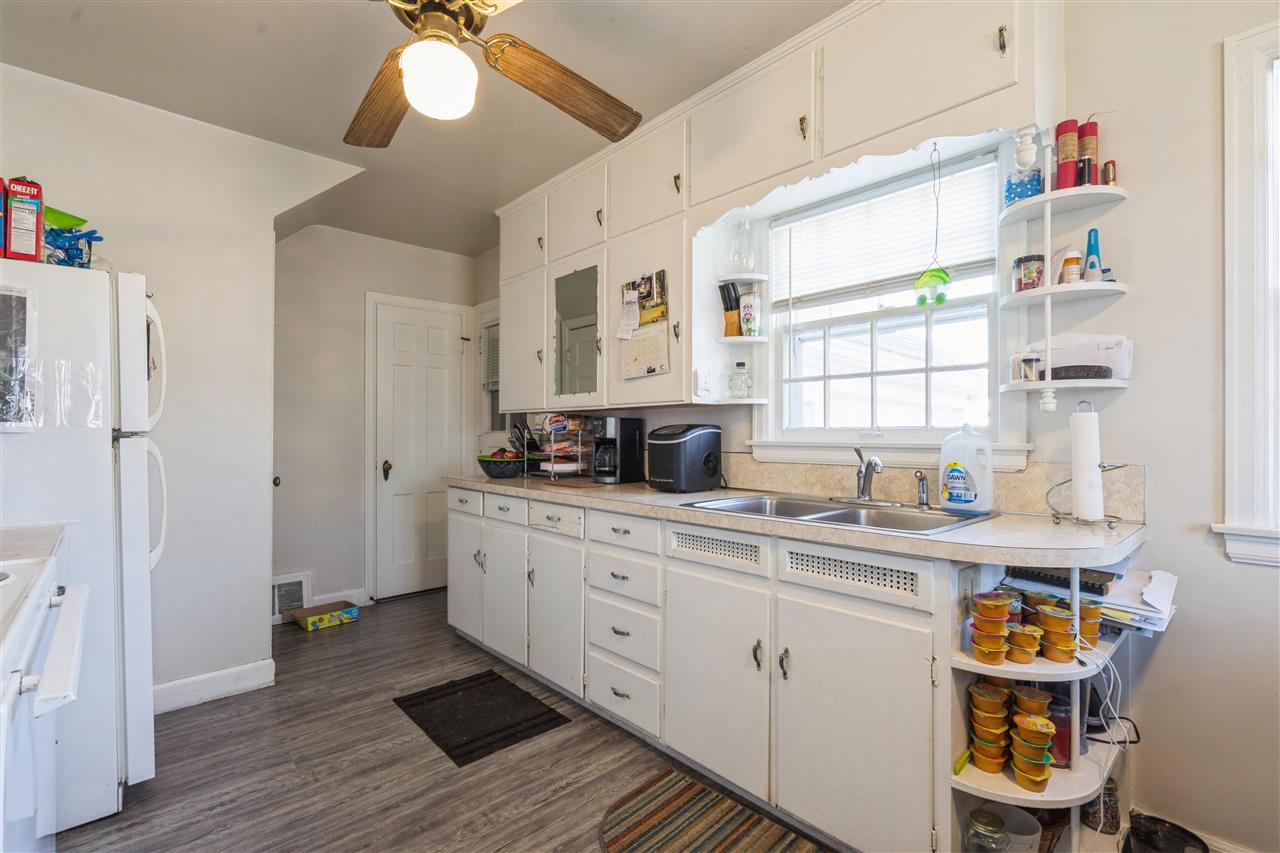 3718 C Avenue NE Cedar Rapids IA 52402