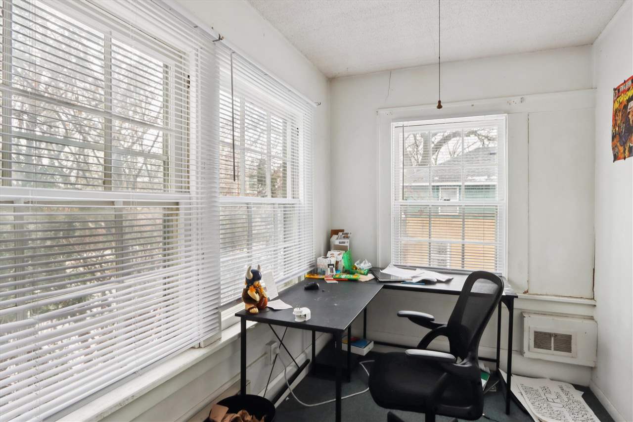 728 Bowery Street Iowa City IA 52240