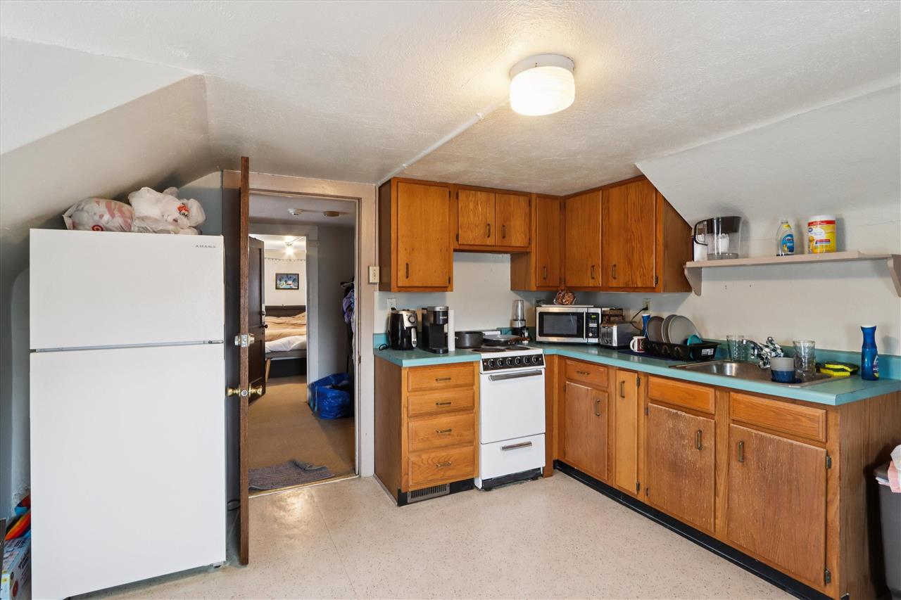 728 Bowery Street Iowa City IA 52240