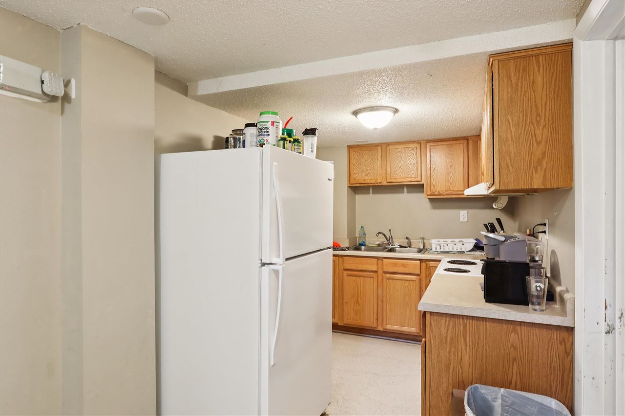 728 Bowery Street Iowa City IA 52240