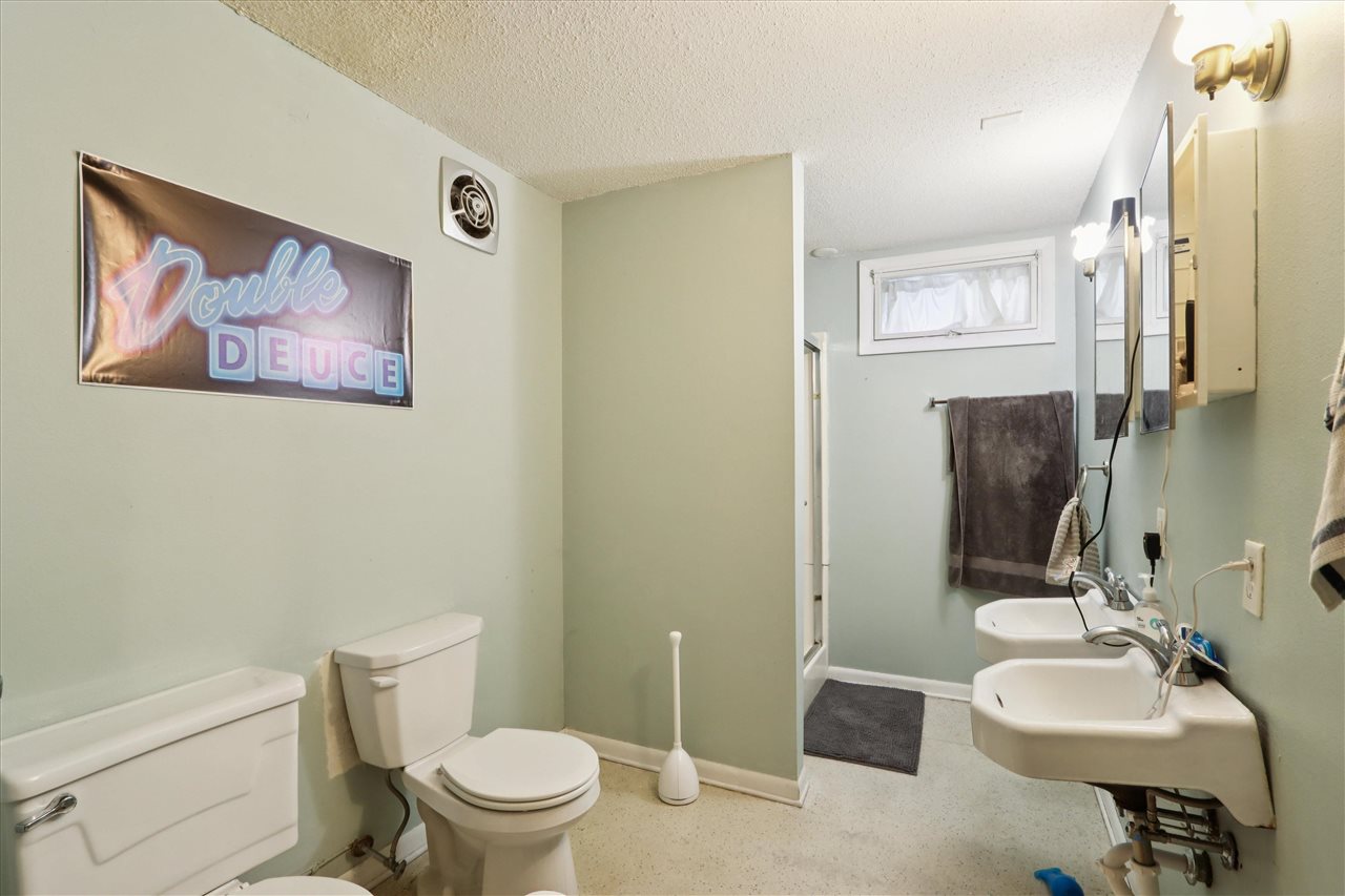 728 Bowery Street Iowa City IA 52240
