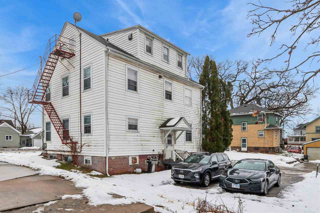 728 Bowery Street Iowa City IA 52240