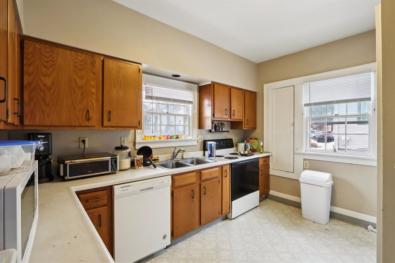 728 Bowery Street Iowa City IA 52240