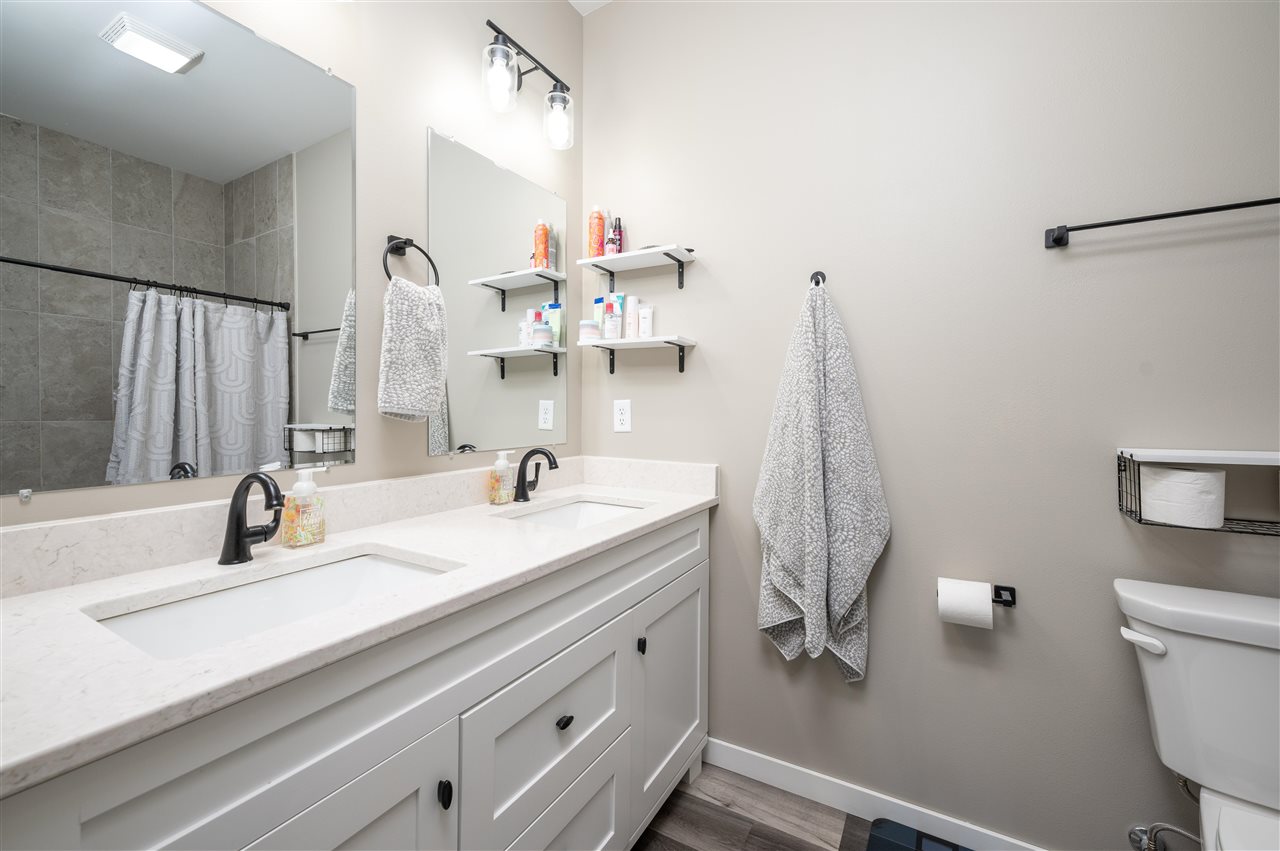 440 Galileo Drive Riverside IA 52327