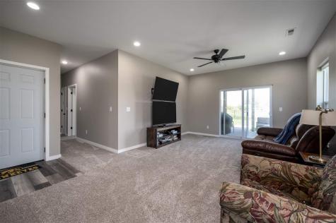 440 Galileo Drive Riverside IA 52327