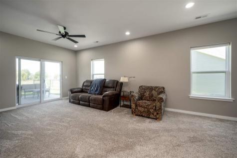 440 Galileo Drive Riverside IA 52327