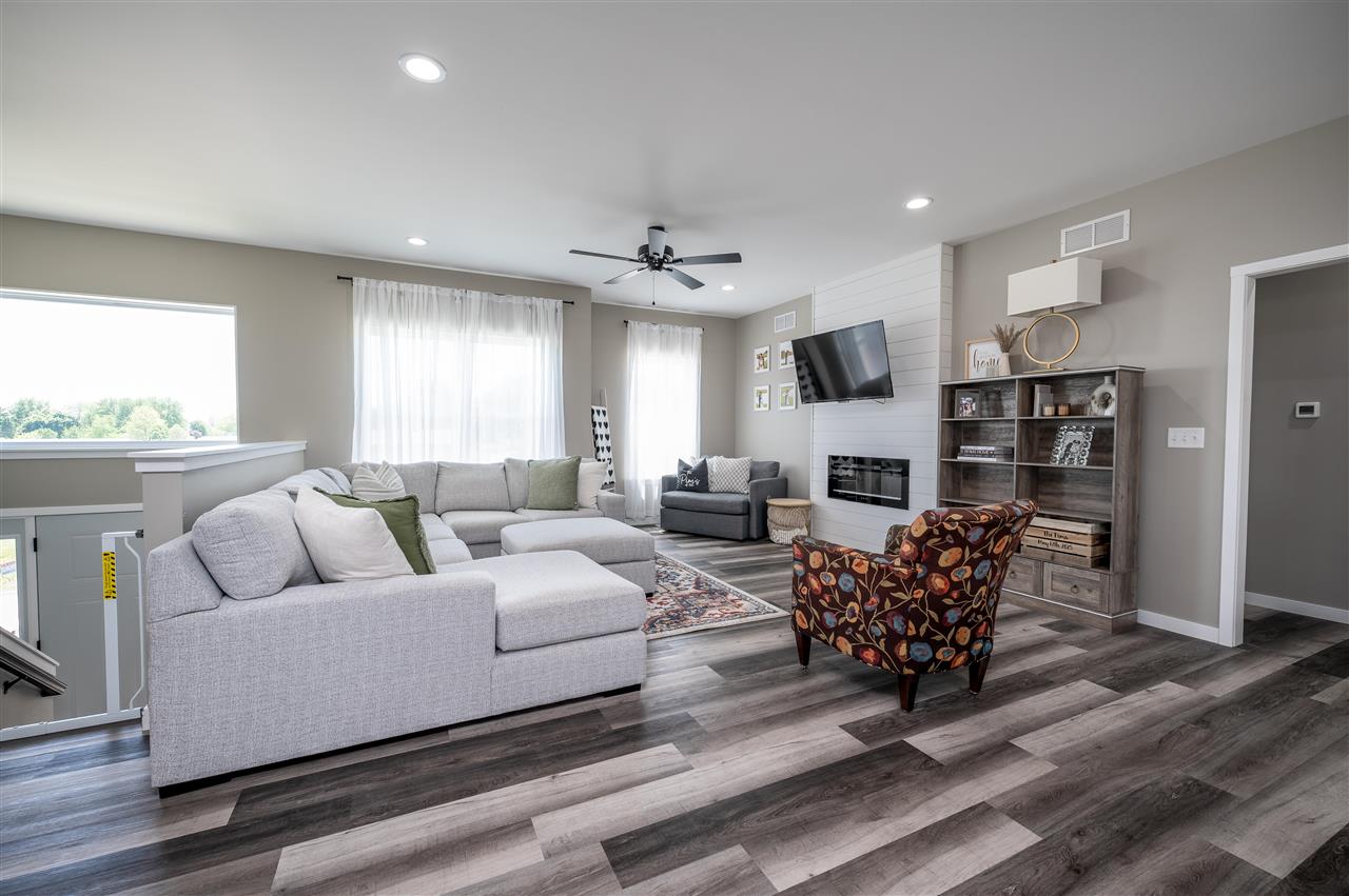 440 Galileo Drive Riverside IA 52327