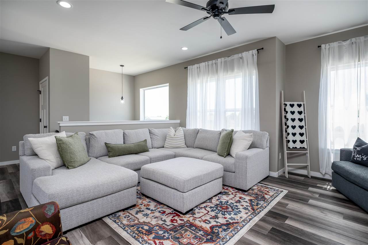 440 Galileo Drive Riverside IA 52327