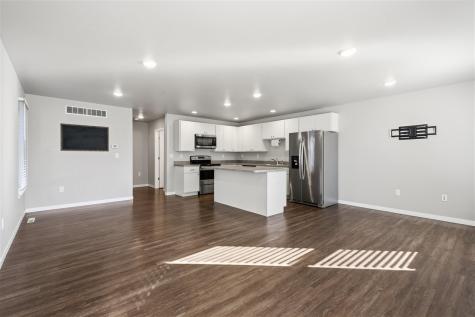609 5th Street Wellman IA 52356
