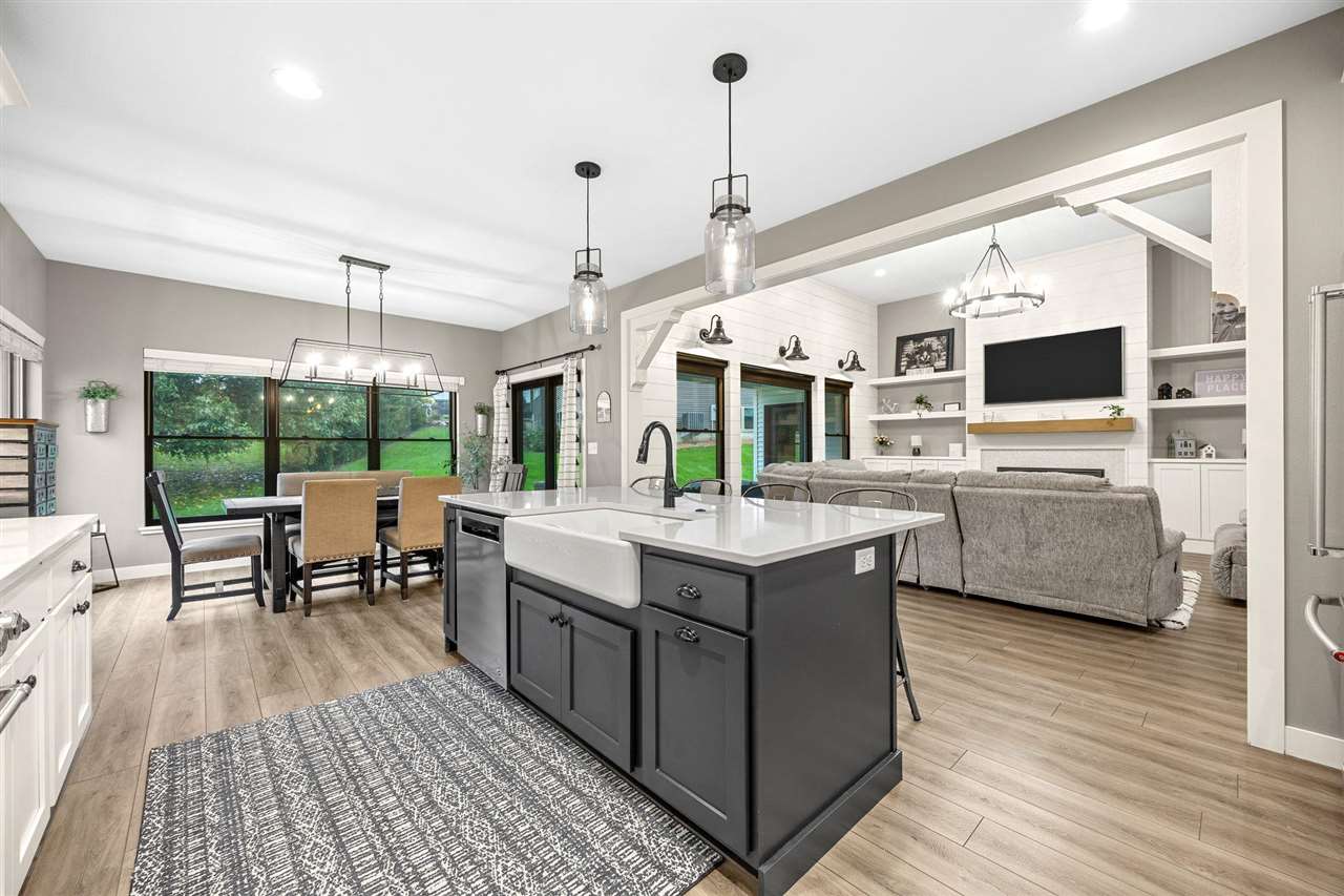 2908 Diamond Mil Circle Coralville IA 52241