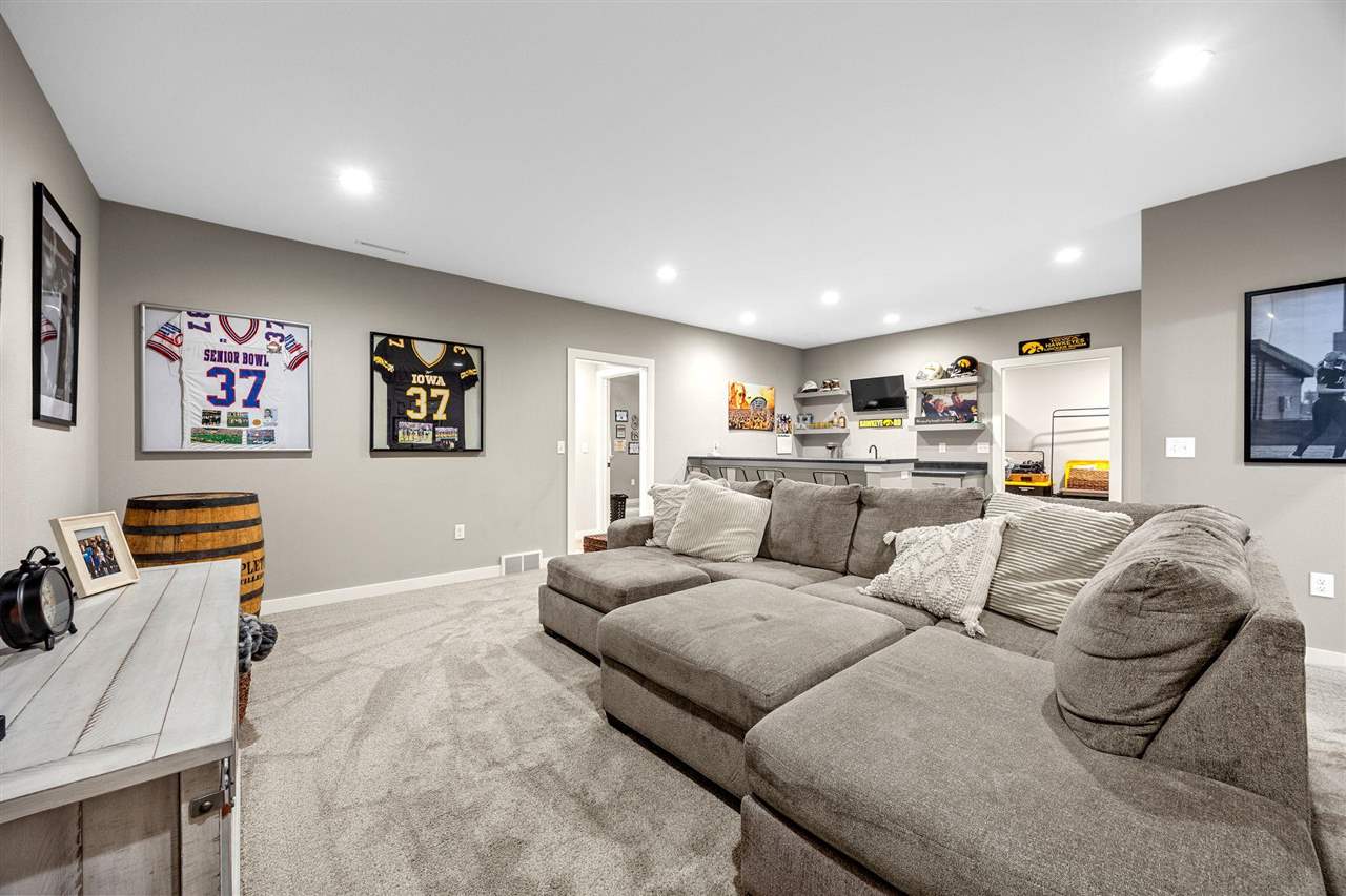 2908 Diamond Mil Circle Coralville IA 52241