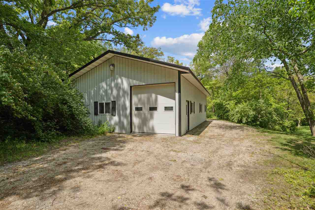 2545 F52 Trail Parnell IA 52325