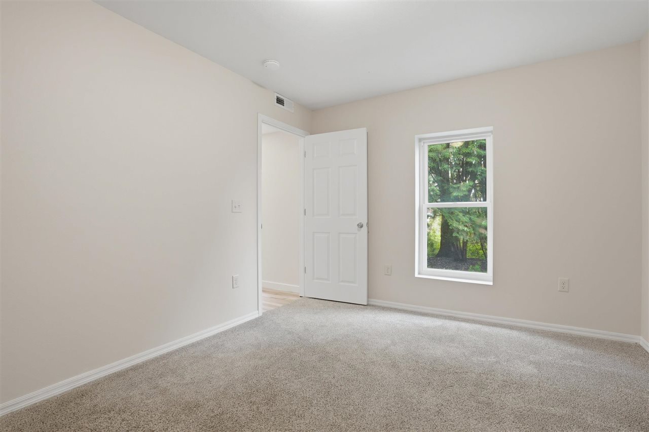 316 E 3rd Street Washington IA 52353